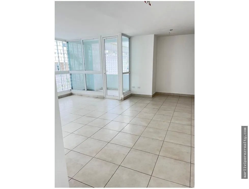 Apartment for sale in Edison Park