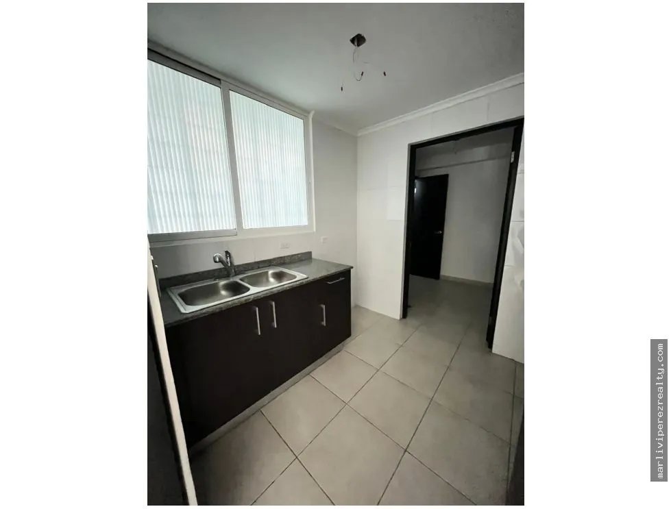 Apartment for sale in Edison Park