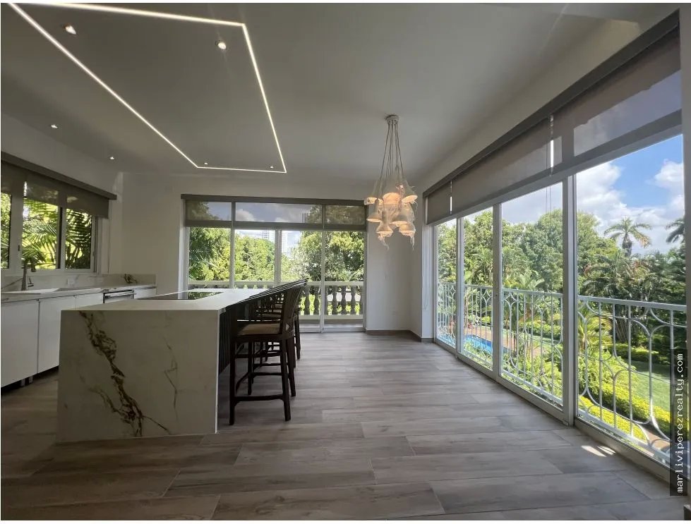 Single Family House for sale in Altos del Golf