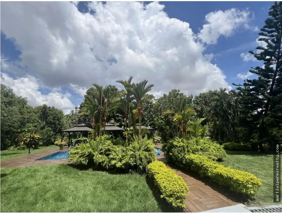 Single Family House for sale in Altos del Golf
