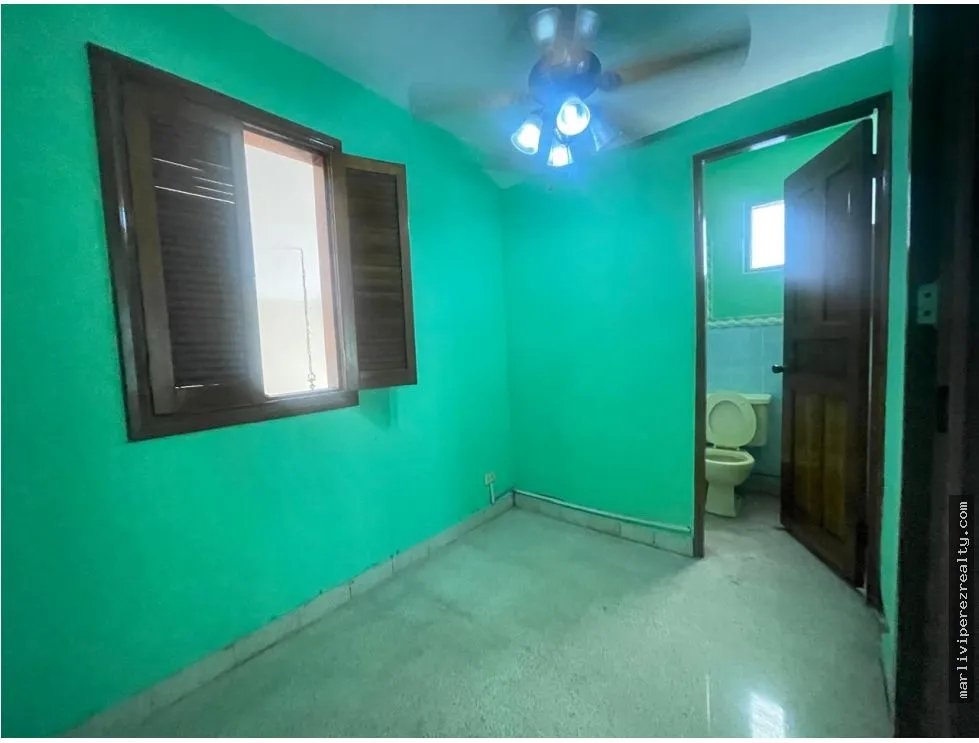Venta de Residencial en Club X, El Ingenio, para Negocio / Hostal
