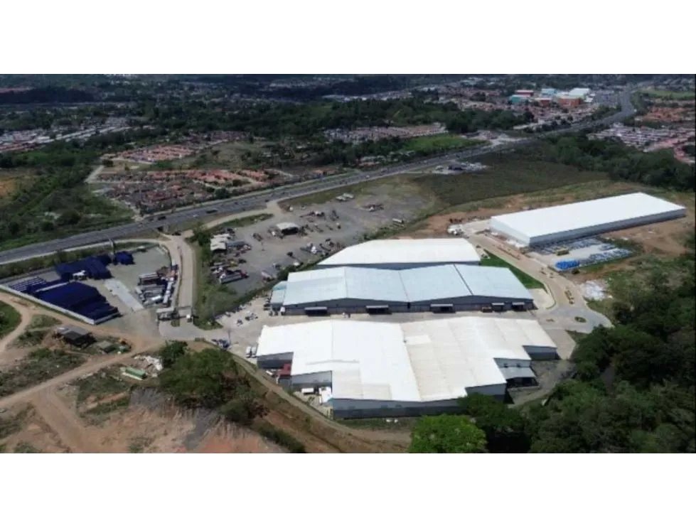 Alquiler de Bodega con anden1,000 mts2 en Arraiján, Cod-J106