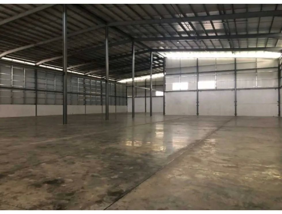 Alquiler de Bodega con anden1,000 mts2 en Arraiján, Cod-J106