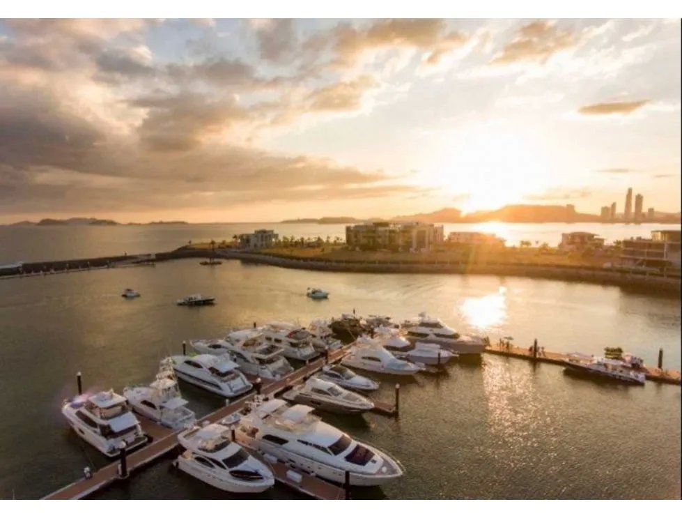 Sale of Apartment in Ocean Reef Islands, Beach Club Residences