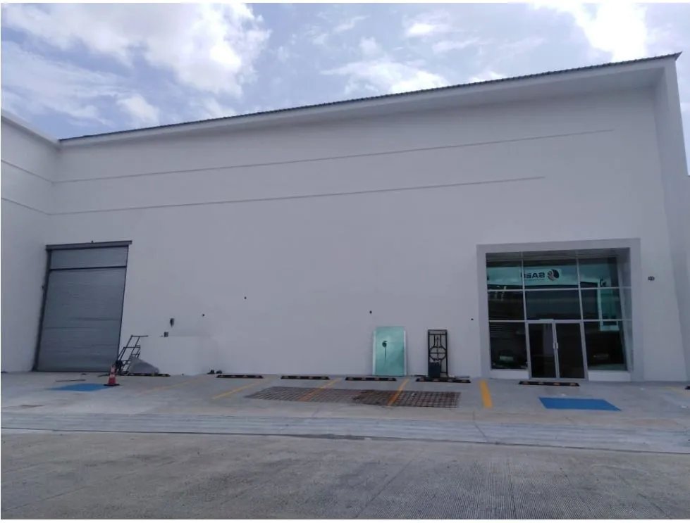 Ofibodega o Bodega para venta en Panamá Viejo ideal para inversión