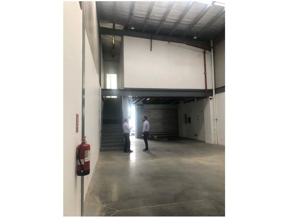 Venta de bodega en Panamá Viejo céntricas para inversión