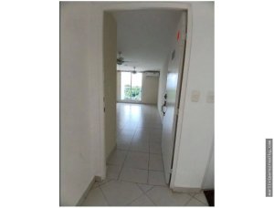 Venta de Apartamento Las Acacias