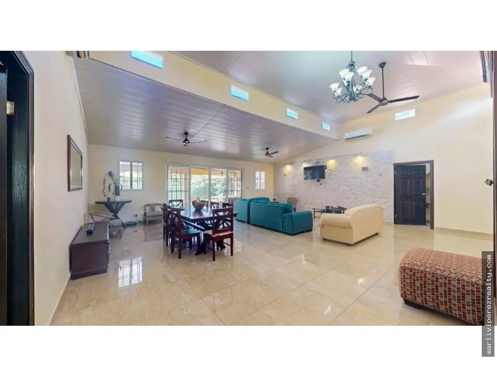 Single Family House for sale in San Carlos