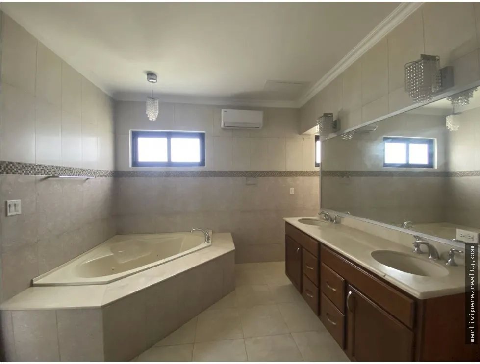 Venta de Residencia en Costa Del Este