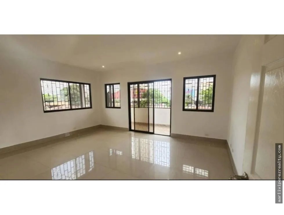 Venta de Residencia en Las Acacias