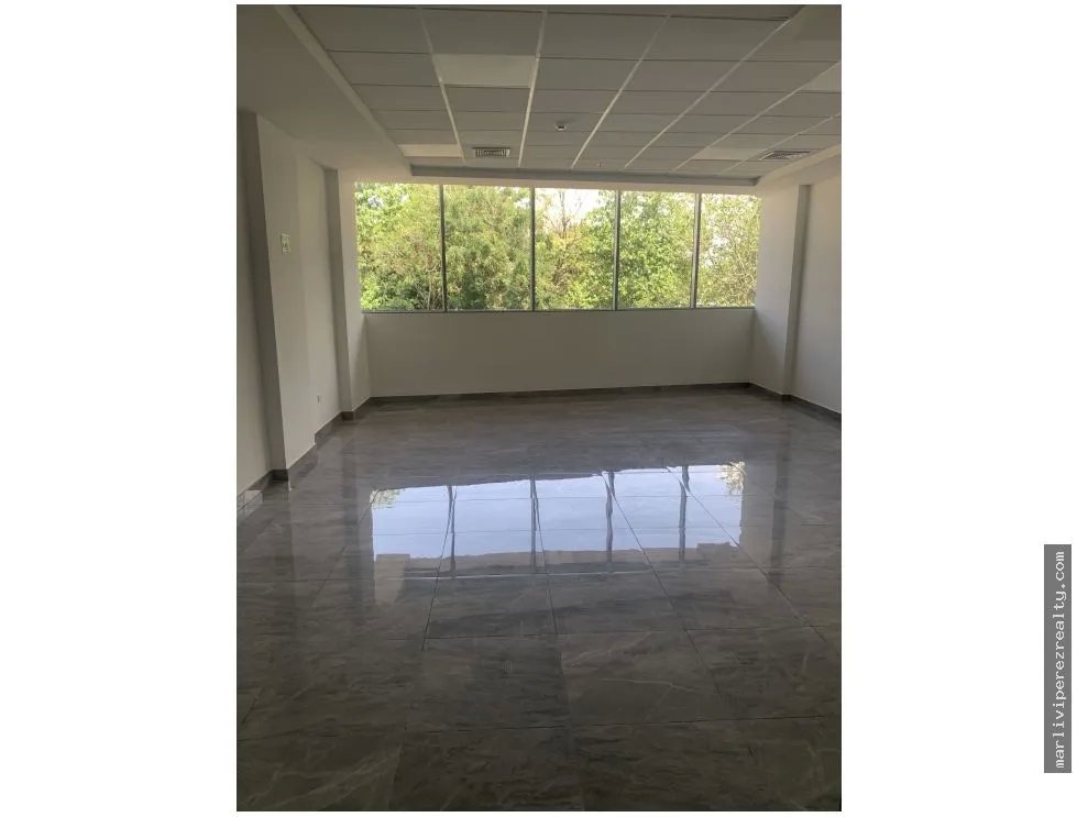 Commercial Space for rent in Via Porras