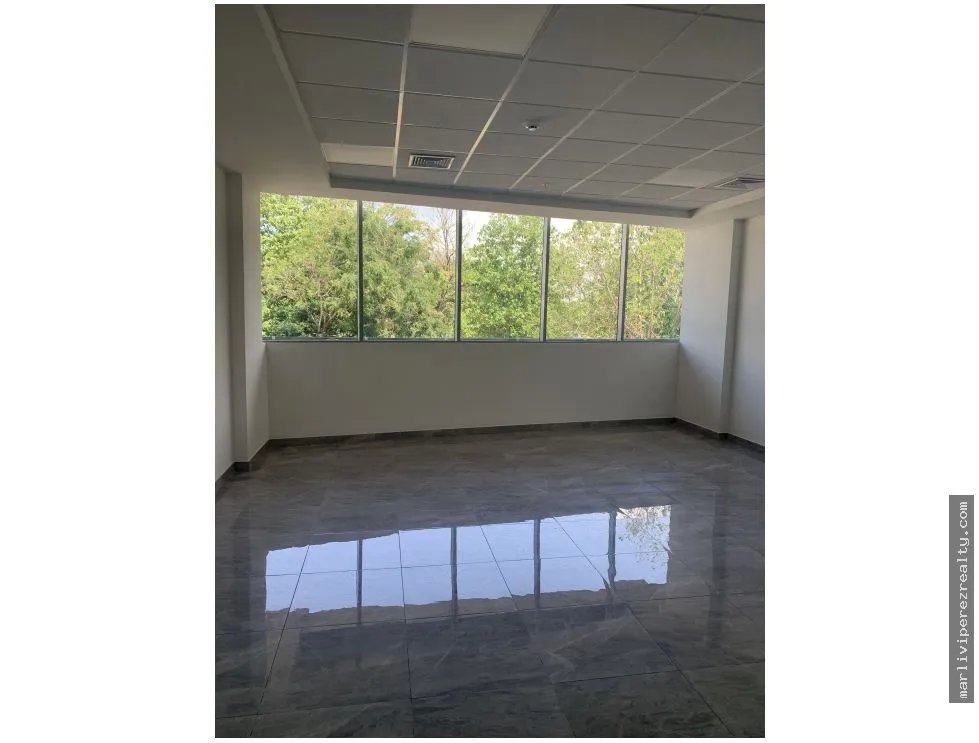 Commercial Space for rent in Via Porras
