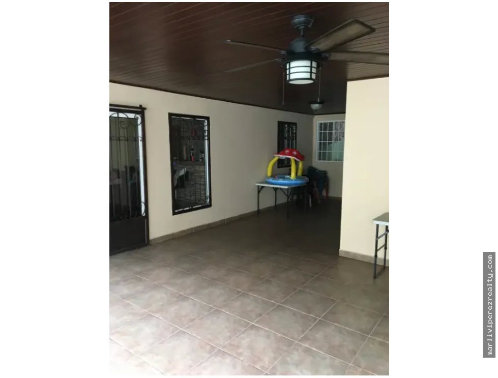 Duplex for sale in San Miguelito