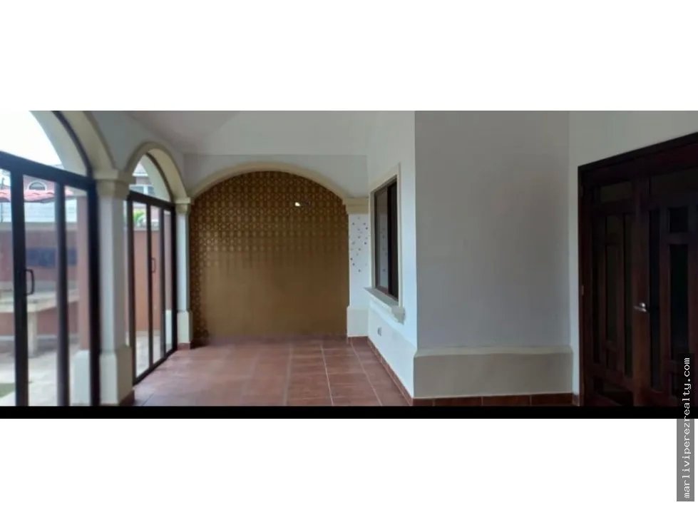 Venta de residencia en Costa Sur