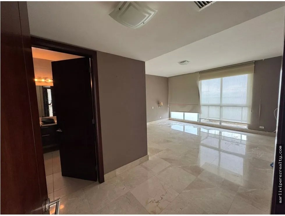 Apartment for sale in Punta Pacifica