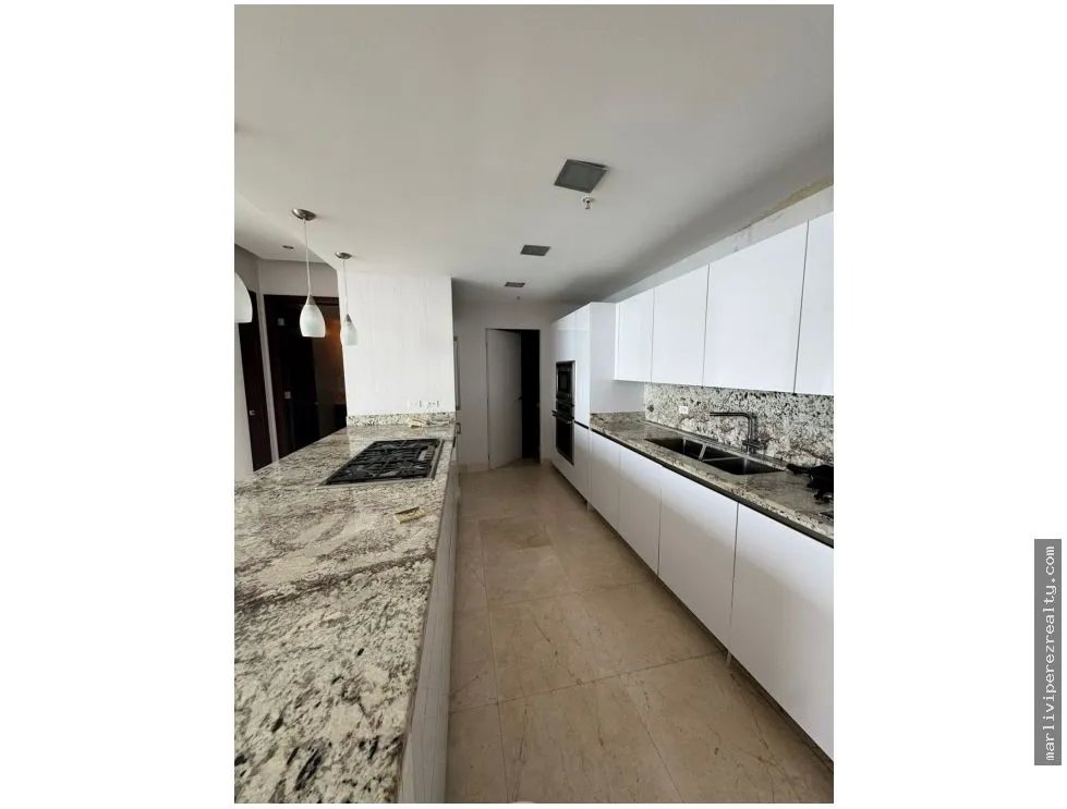 Apartment for sale in Punta Pacifica