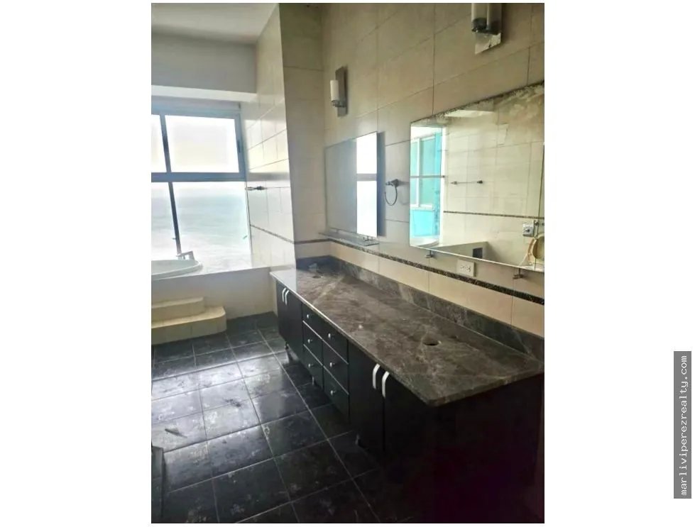 Penthouse for sale in Costa del Este