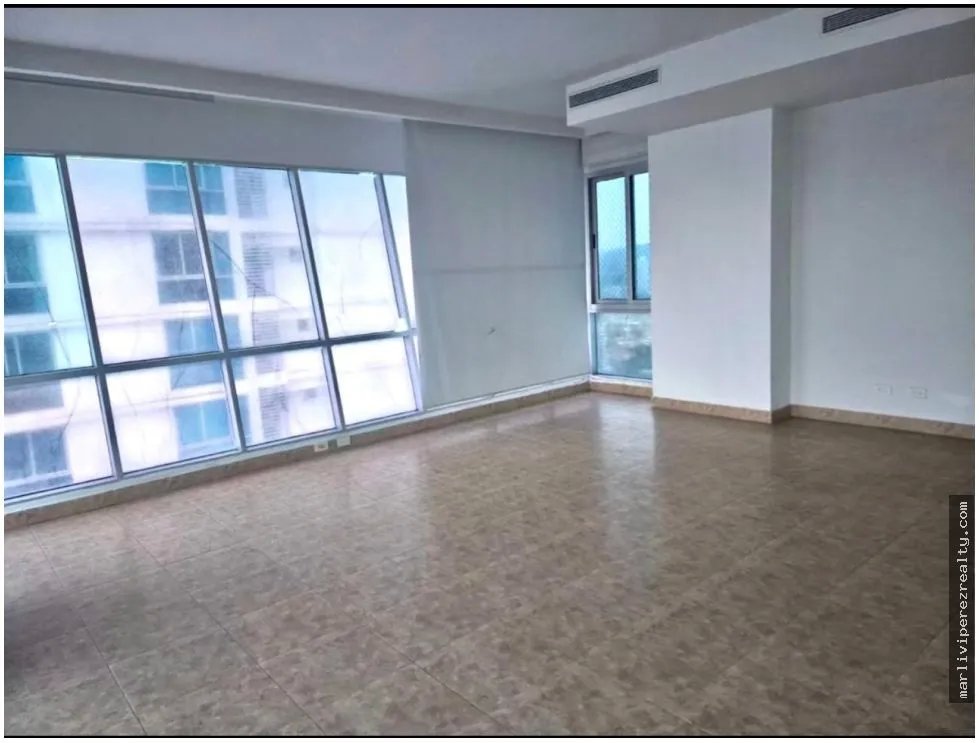 Penthouse for sale in Costa del Este