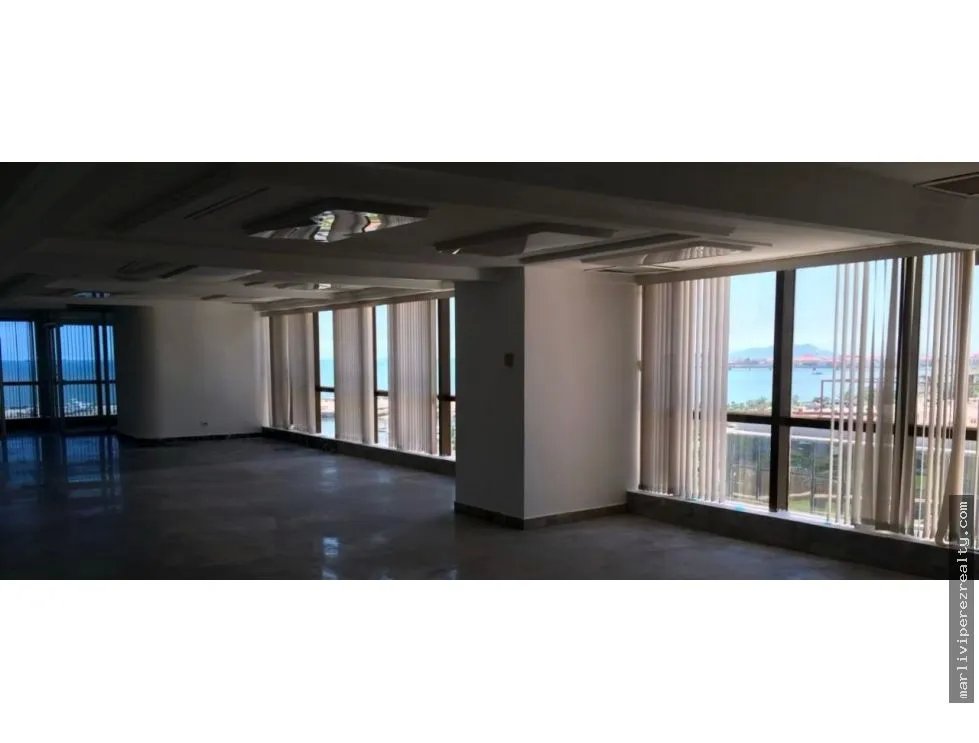 Office for rent in Bella Vista