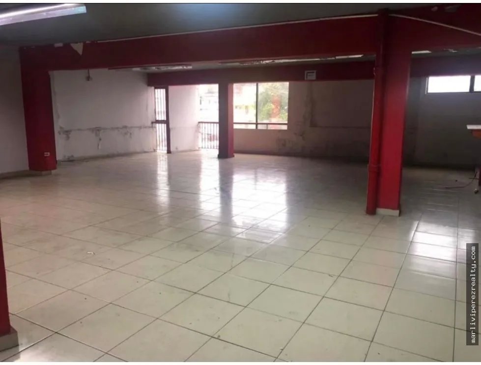 Venta de Edificio Comercial en Calidonia