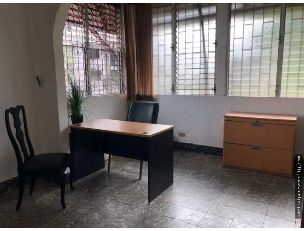 Alquiler de local comercial en Perejil, Calidonia