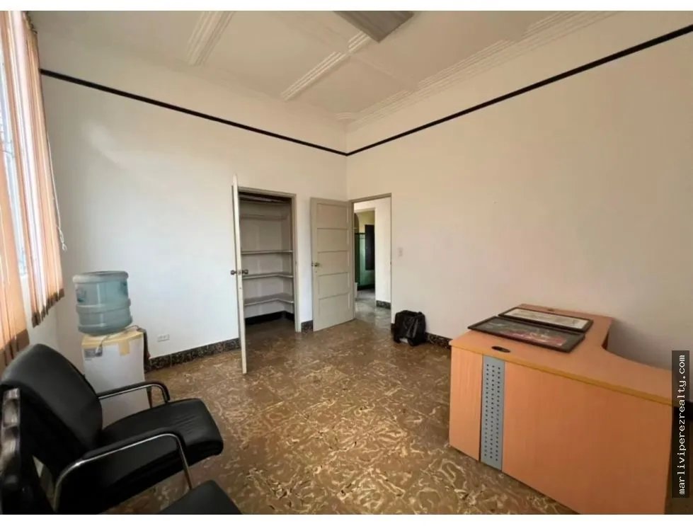 Alquiler de local comercial en Perejil, Calidonia