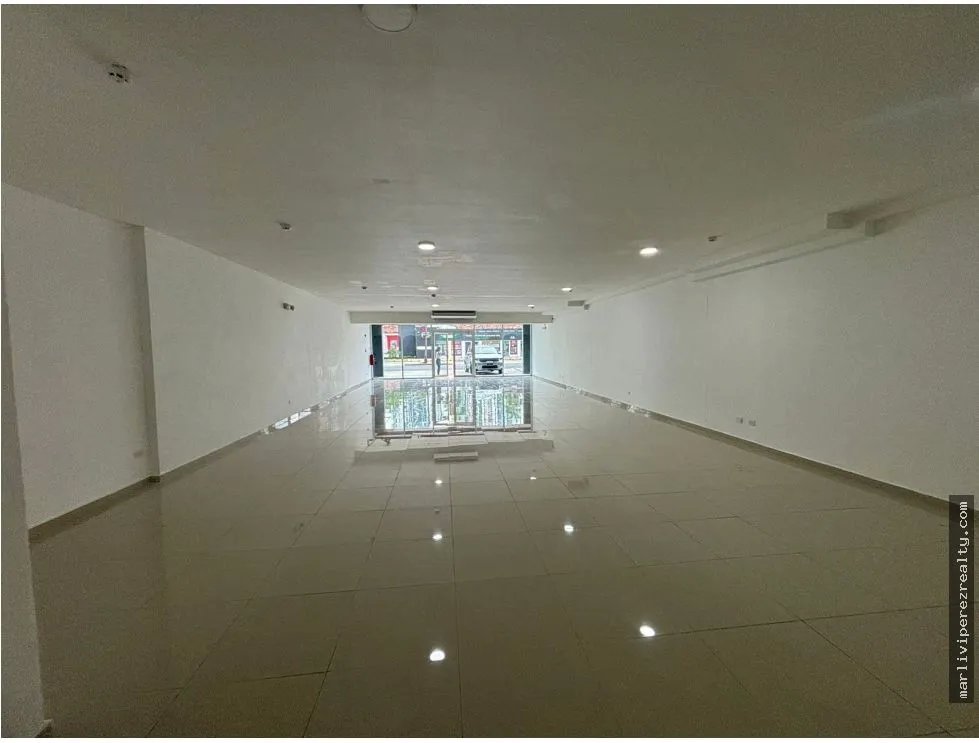 Commercial Space for rent in Via Espana