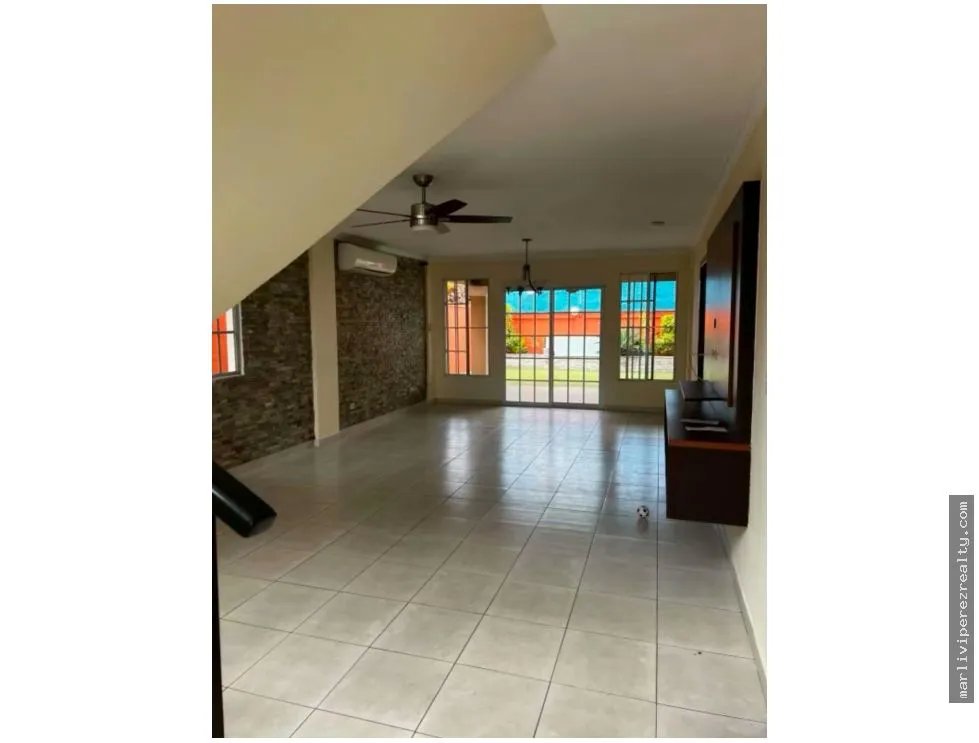 Single Family House for sale in Parque Lefevre