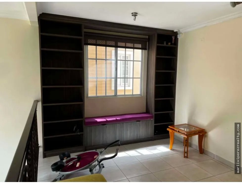 Single Family House for sale in Parque Lefevre