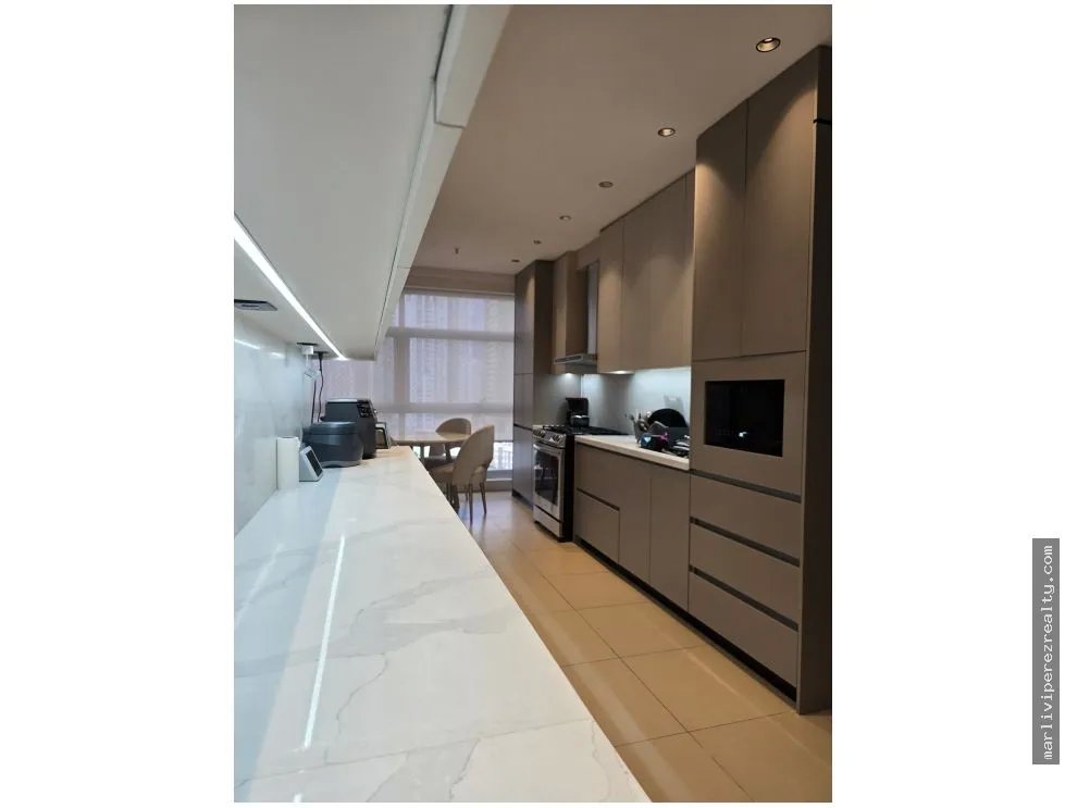 Apartment for sale in Punta Pacifica