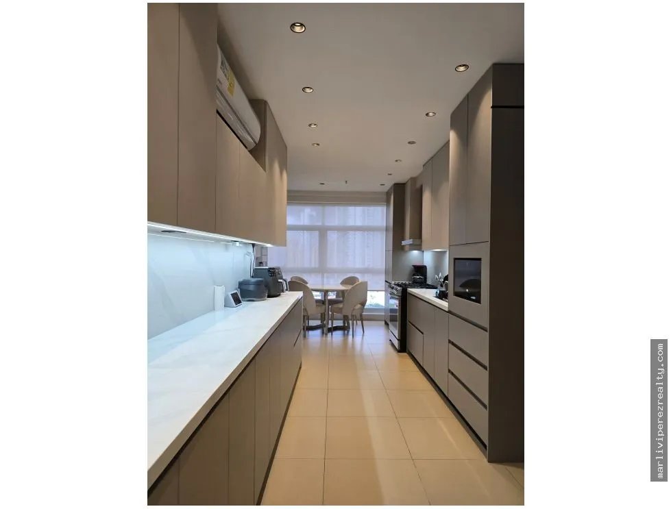 Apartment for sale in Punta Pacifica