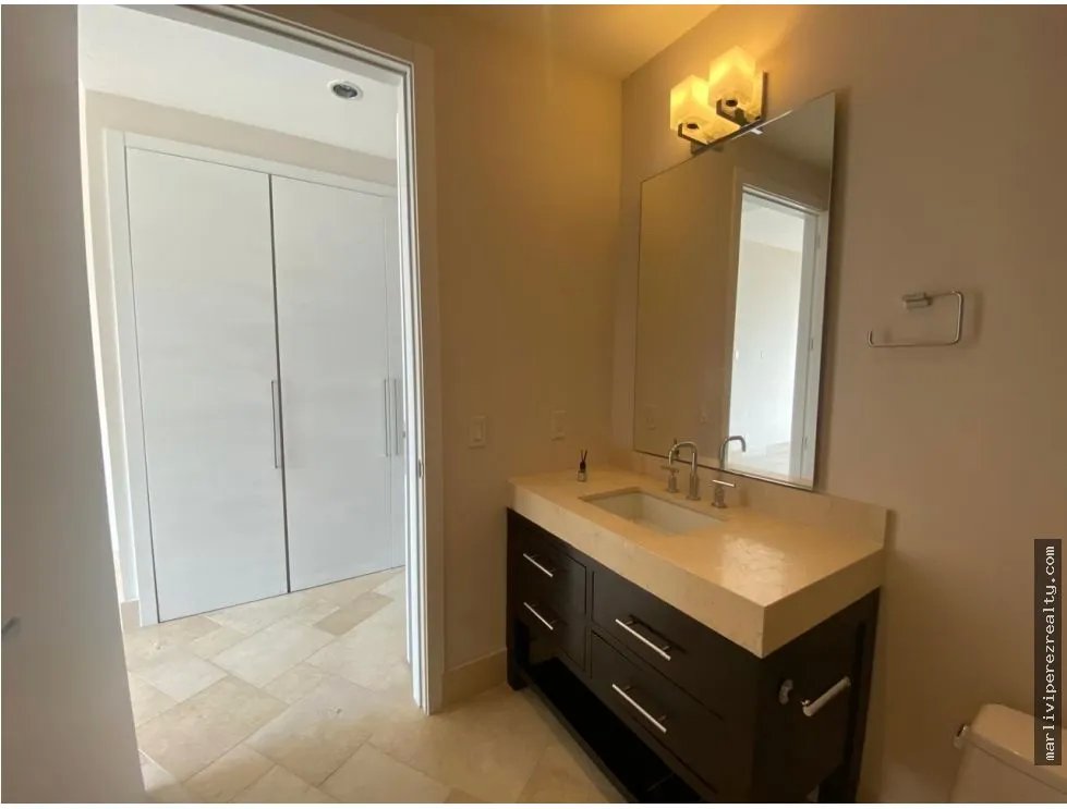 Apartment for sale in Farallon
