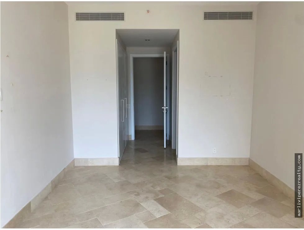 Apartment for sale in Farallon