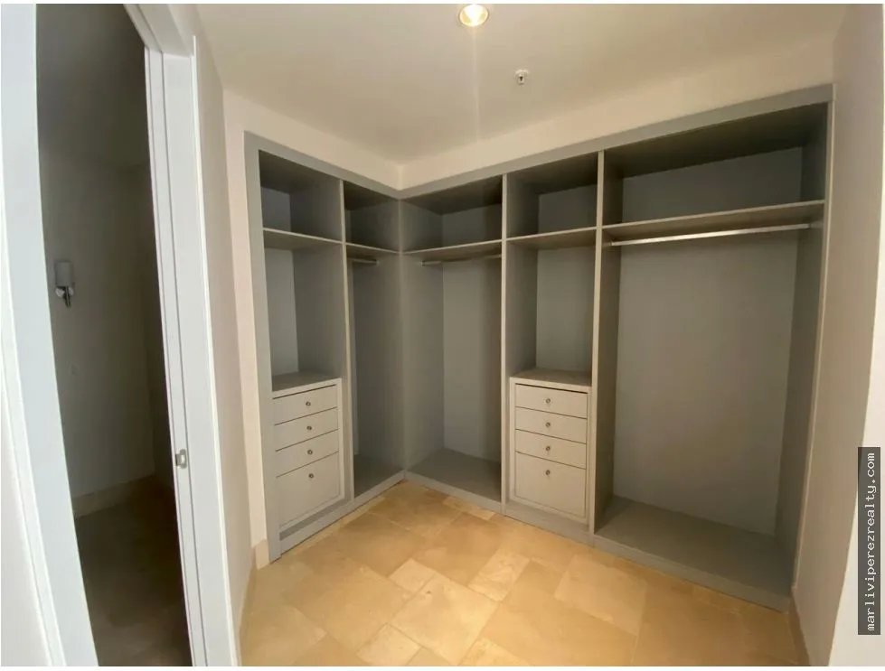 Apartment for sale in Farallon