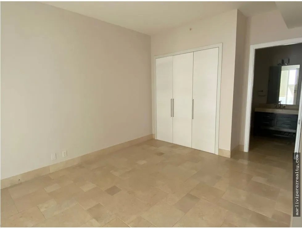 Apartment for sale in Farallon