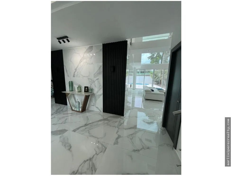 Single Family House for sale in Costa Sur