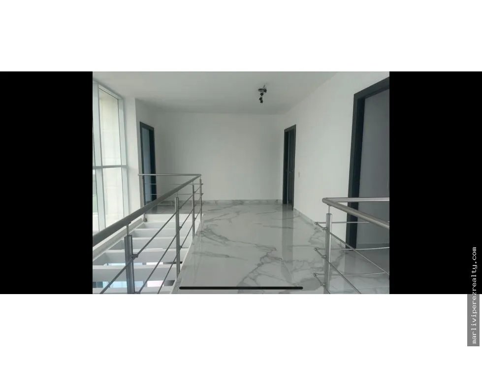 Single Family House for sale in Costa Sur