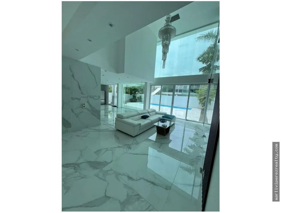 Single Family House for sale in Costa Sur