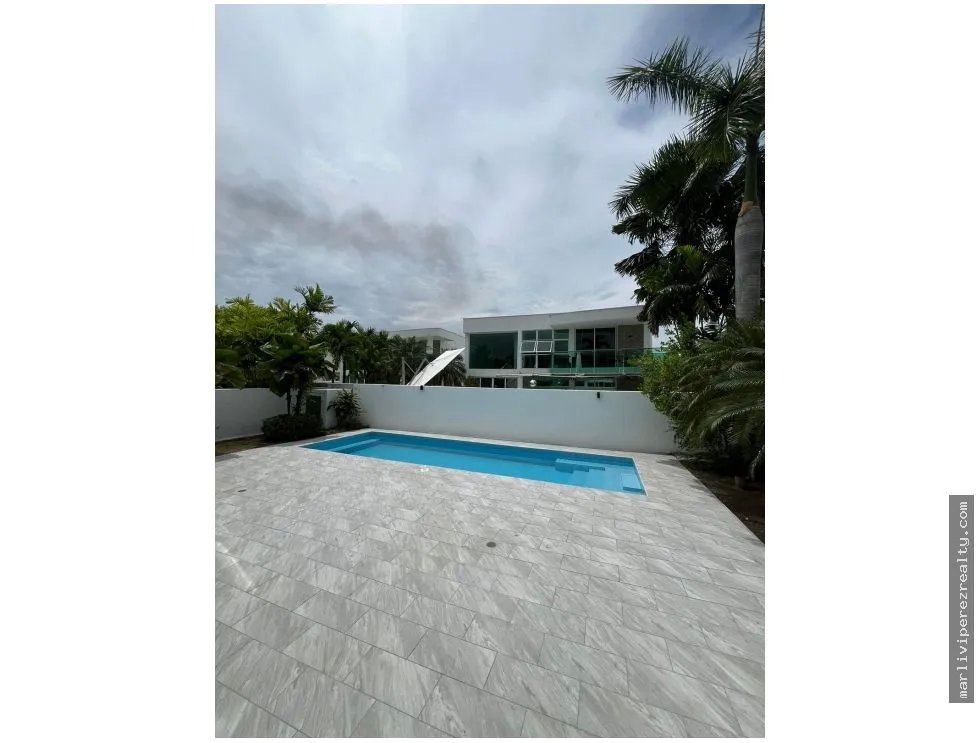 Single Family House for sale in Costa Sur