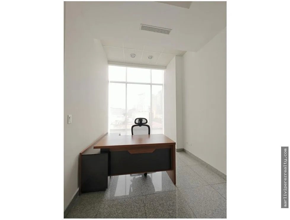 Office for rent in Bella Vista
