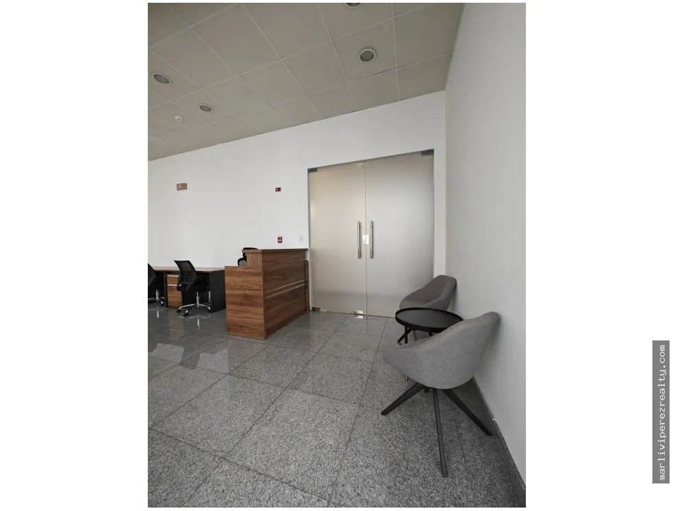 Office for rent in Bella Vista