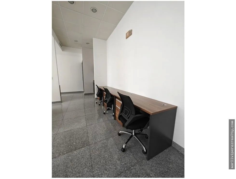 Office for rent in Bella Vista