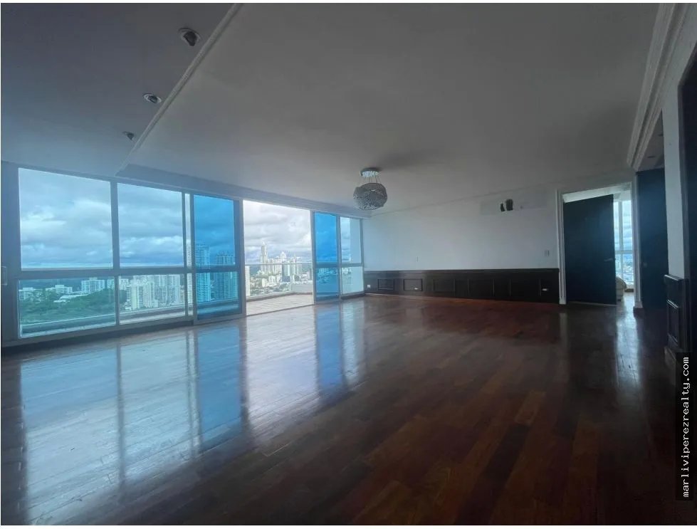 Penthouse for sale in El Cangrejo