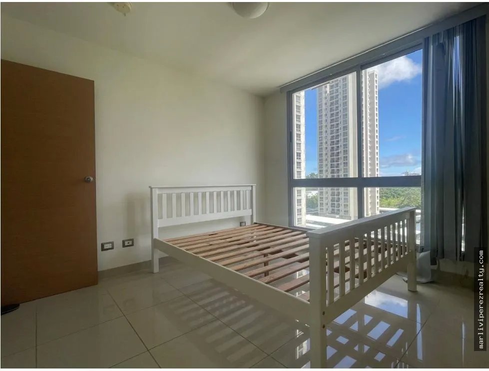 Apartment for sale in Condado del Rey