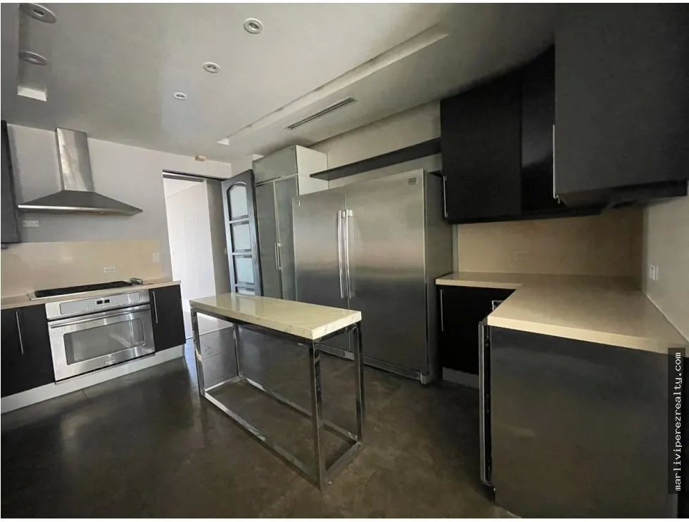 Apartment for sale in Punta Pacifica