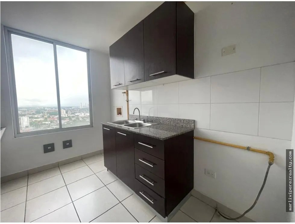 Venta de apartamento en Parque Lefevre