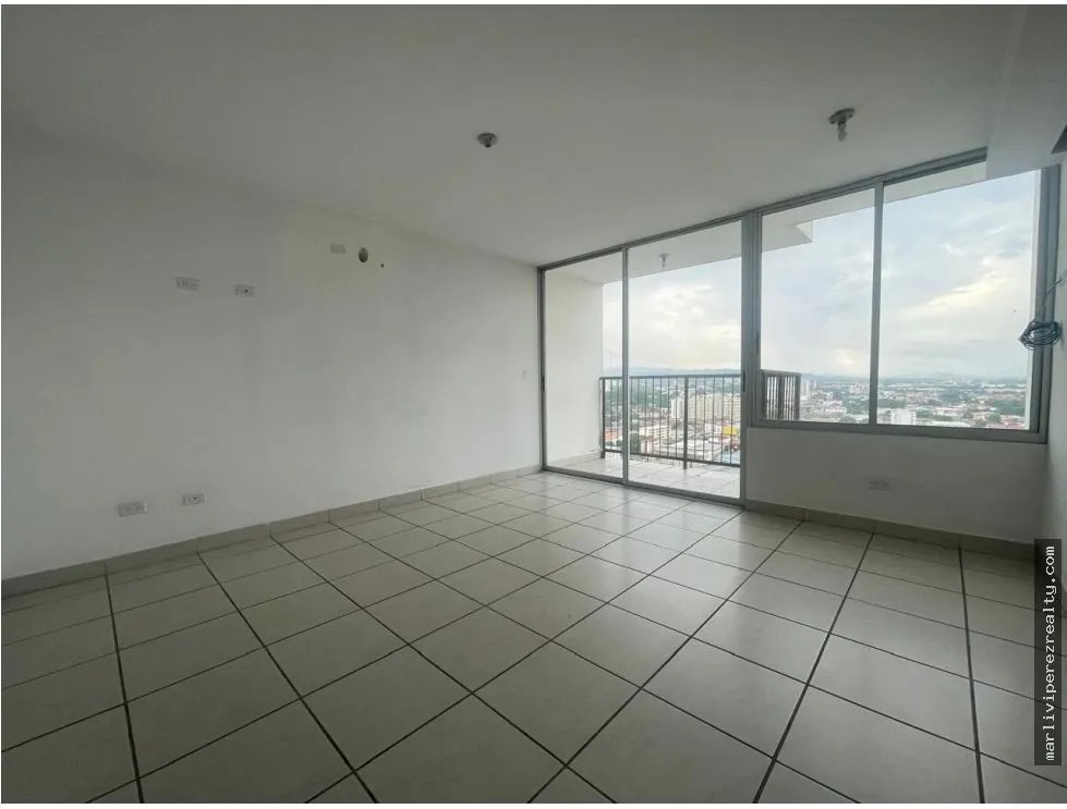 Venta de apartamento en Parque Lefevre