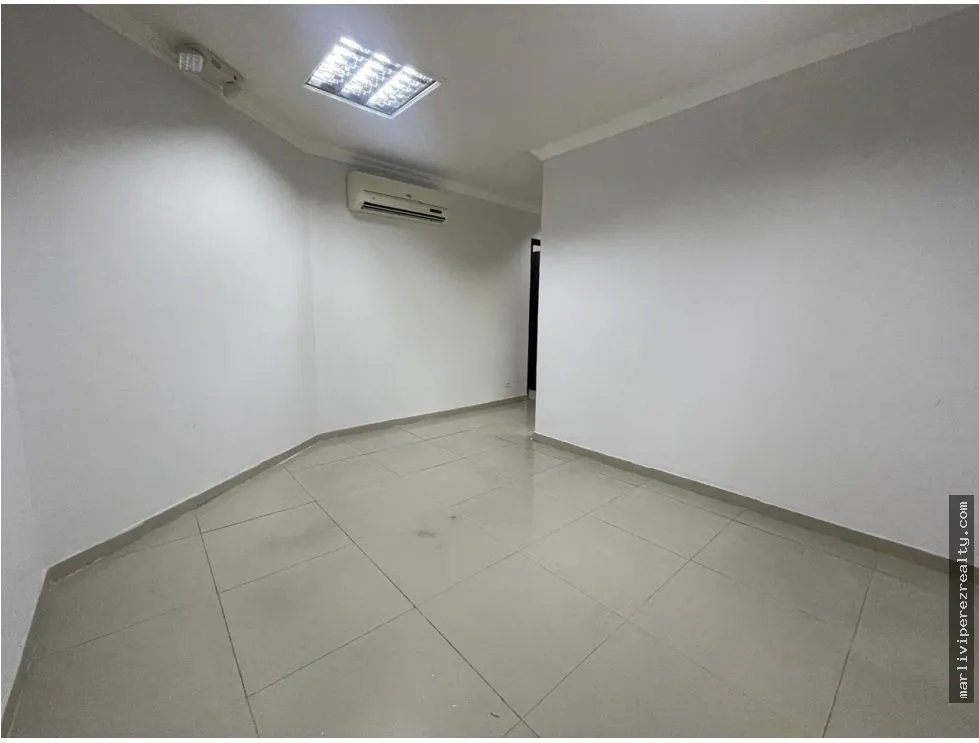 Office for sale in Bella Vista
