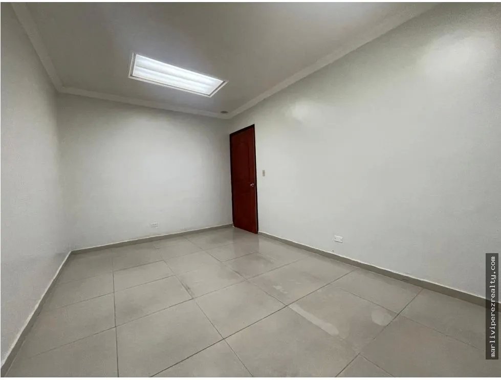 Office for sale in Bella Vista