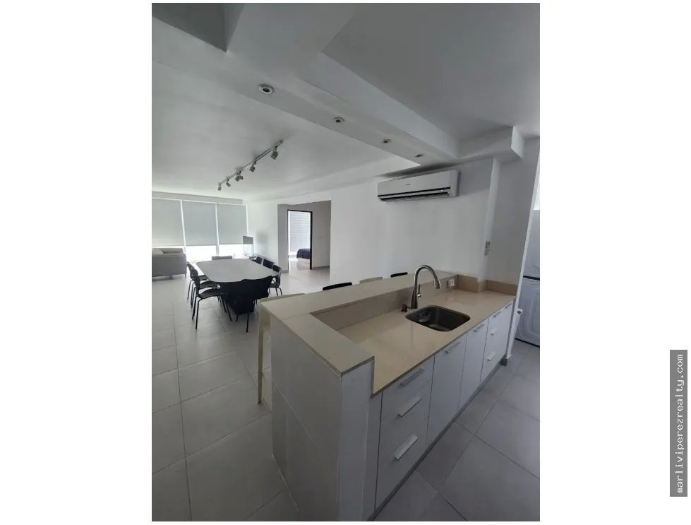 Venta de penthouse en Punta Pacifica